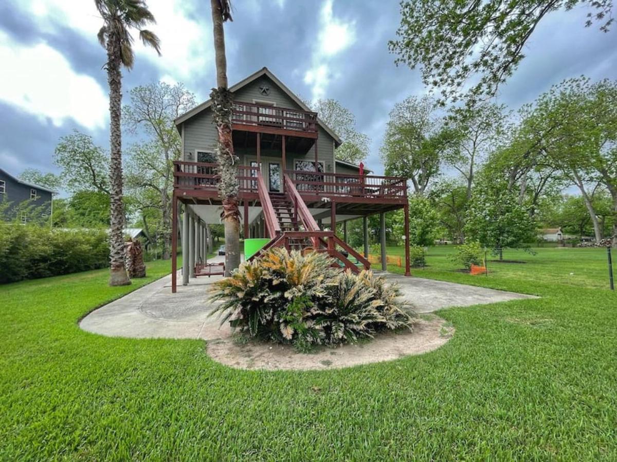 The Farm House New Braunfels Exterior photo