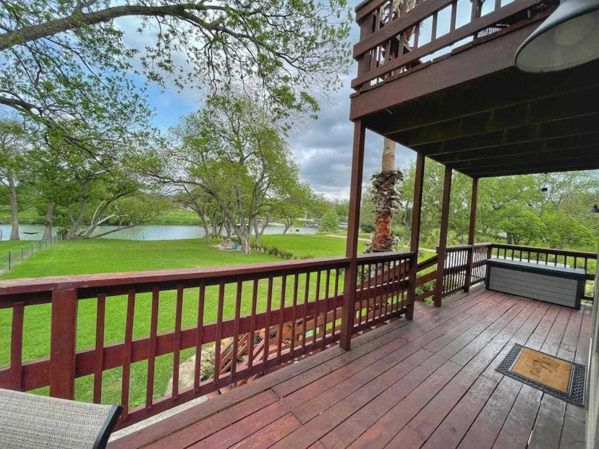 The Farm House New Braunfels Exterior photo