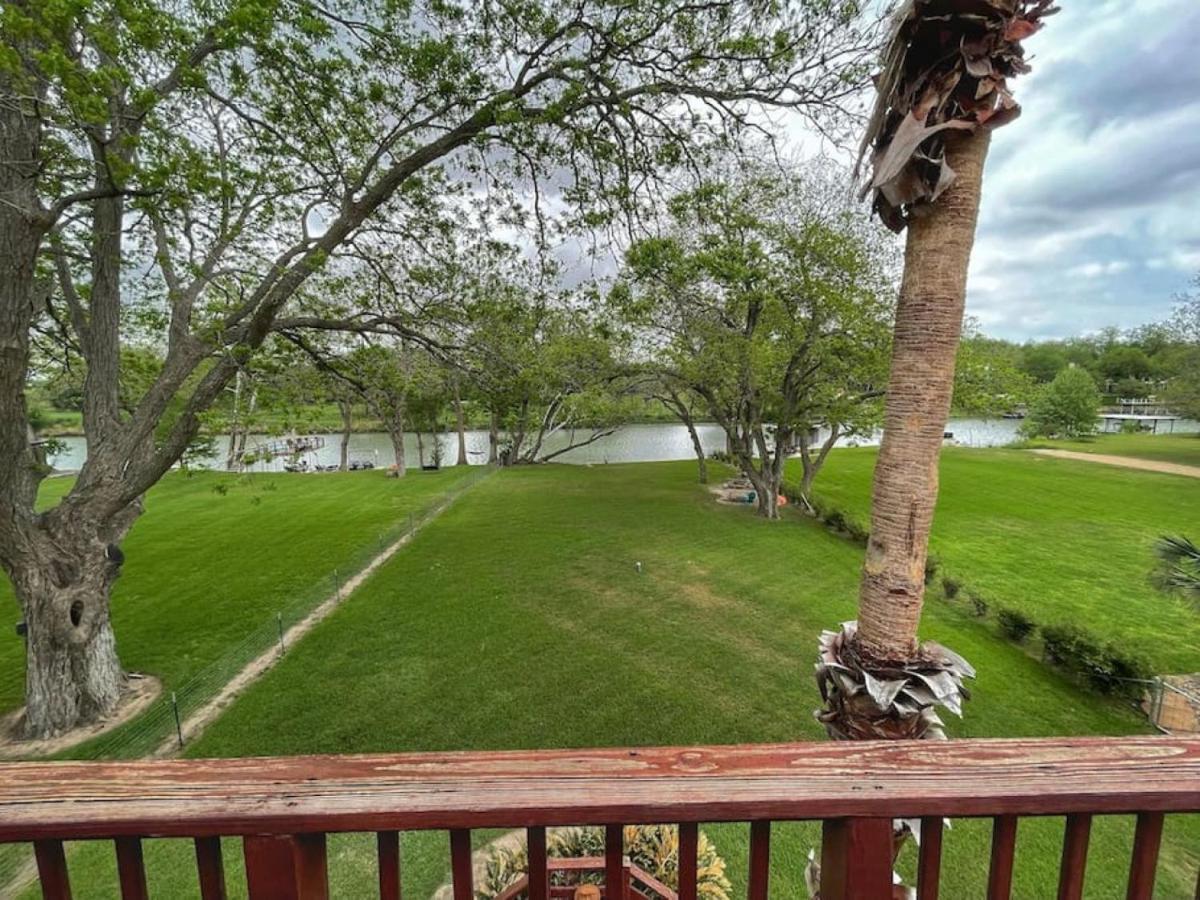 The Farm House New Braunfels Exterior photo