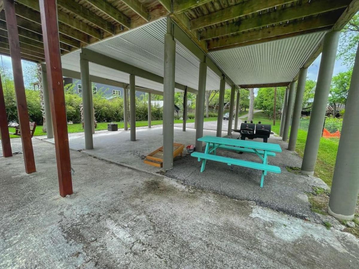 The Farm House New Braunfels Exterior photo